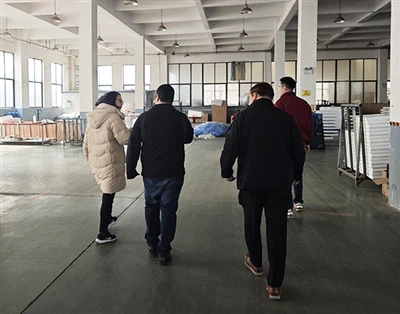 Canadese aannemer bezoekt MIGO GLASS voor geïntegreerde g...