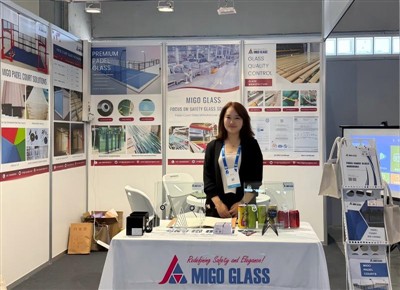 MIGO GLASS presenteerde professionele glasoplossingen voor padelbanen op PADE...