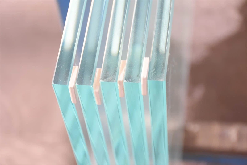 Ultra-Clear Tempered Glass For Padel tennis Courts Ultra-Clear Tempered Glass For Padel tennis Courts