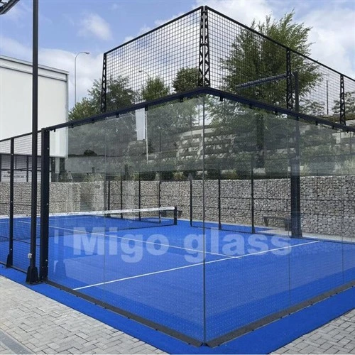 Padel Baan Glas Wand